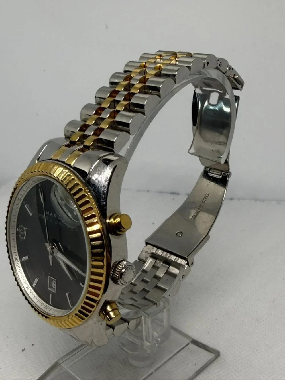Marc by Marc Jacobs Men Two-Tone Gold Fluted Bezel Black Dial Watch